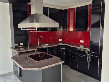 Imst, Bezirk Imst, Tirol - Keller, Schwimmbad