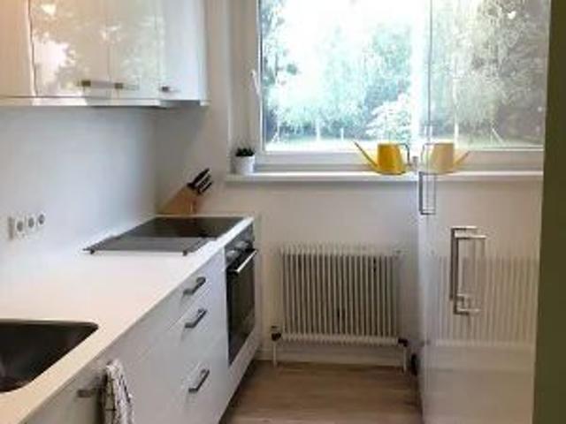 moderne & helle 3 Zimmer Wohnung super Infrastruktur Stellplatz inkl private Vermietung