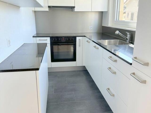 Moderne, helle 6.5 Zimmerwohnung in SG Bruggen
