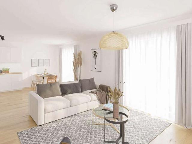 Moderne, helle 5 Zimmer Erdgeschosswohnung mit großer, sonniger Südwest Privatgarten & Terrasse
