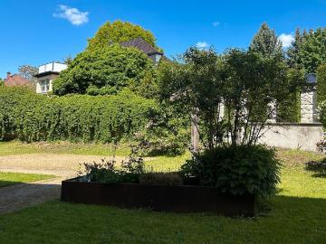 Moderne High‑End‑Wohnung Bauhaus‑Stil, Bj. 2015 – Kapitalanlage