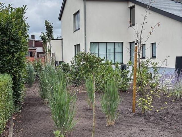 Moderne instapklare energiezuinige woning met 3 slpk