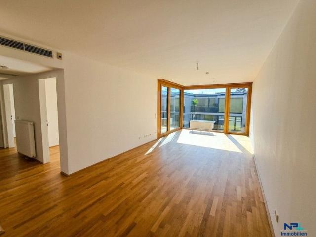Moderne klimatisierte 3 Zimmer Mietwohnung mit großer Terrasse in bester Lage