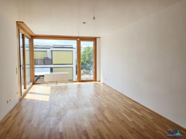 Moderne klimatisierte 3 Zimmer Mietwohnung mit großer Terrasse in bester Lage