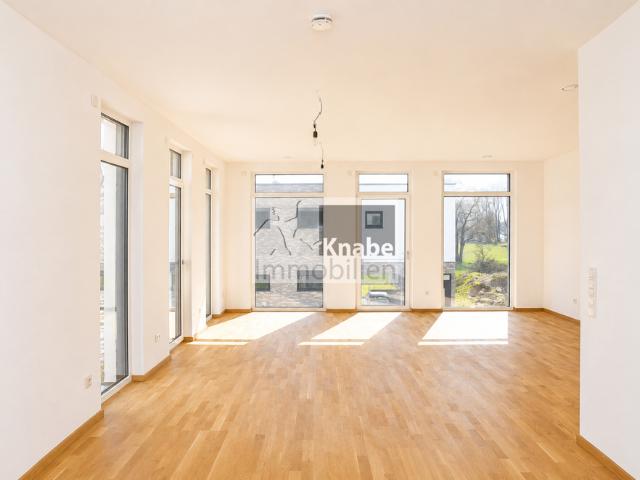 Moderne, lichtdurchflutete Neubauwohnung – Einbauküche auf Wunsch möglich!