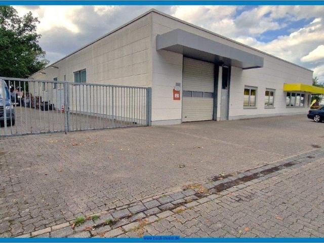 Moderne Logistikhalle ca. 1.475qm mit Büro und Ausstellungsfläche in Wesel
