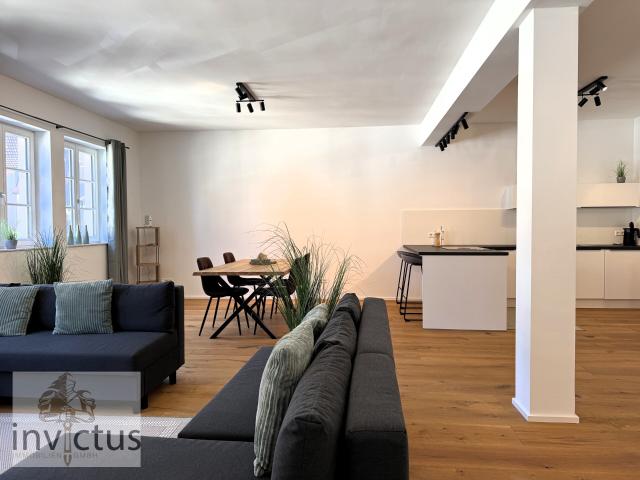 Moderne Loft Atelier Wohnung mit offenem Wohnkonzept