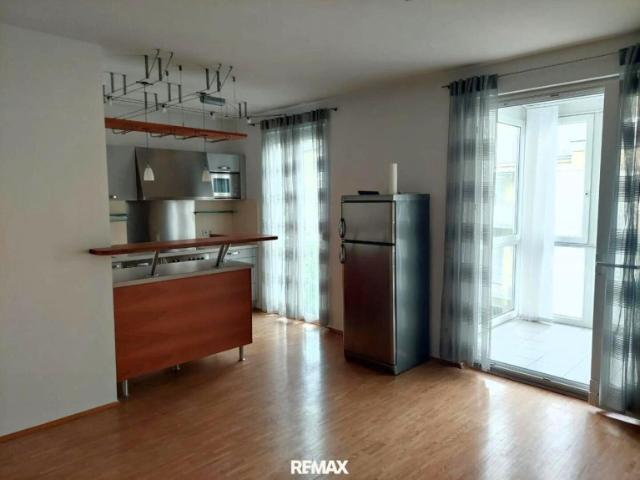 Moderne, ruhig gelegene 2 Zimmer Mietwohnung mit sonnigem Wintergarten und das mitten im Zentrum