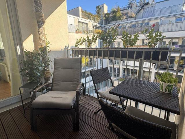Moderne, ruhige Stadtwohnung mit Loggia und Tiefgaragenstellplatz!
