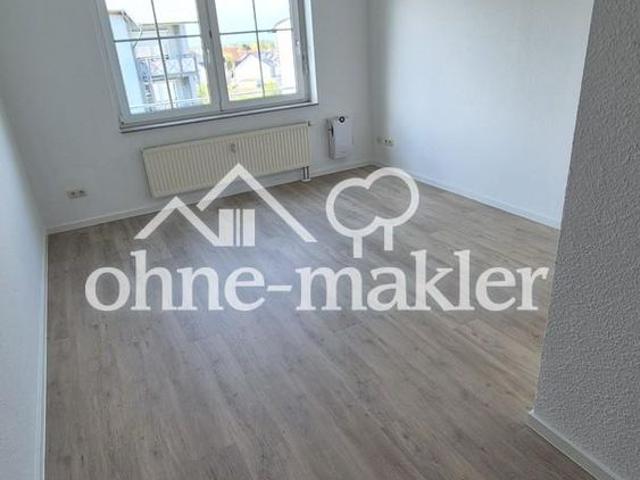 Moderne renovierte Galeriewohnung mit Tiefgarage und Außenstellplatz