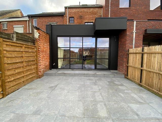 Moderne rijwoning in Hasselt met tuin, terras en 3 slaapkam