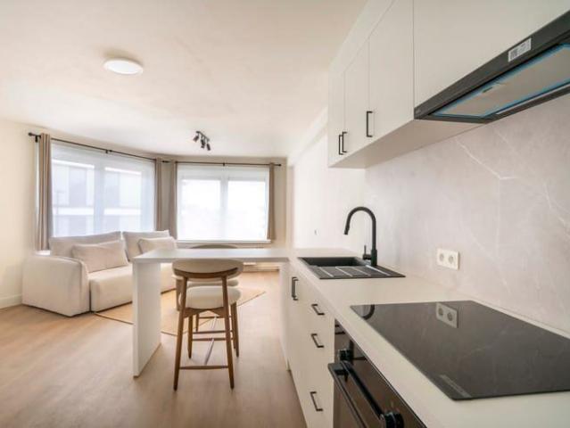 Moderne studio aan het water, vlakbij Maastricht!