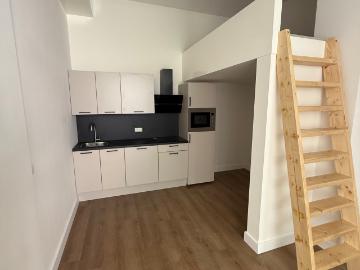 Moderne studio met keuken, slaapvide en airco
