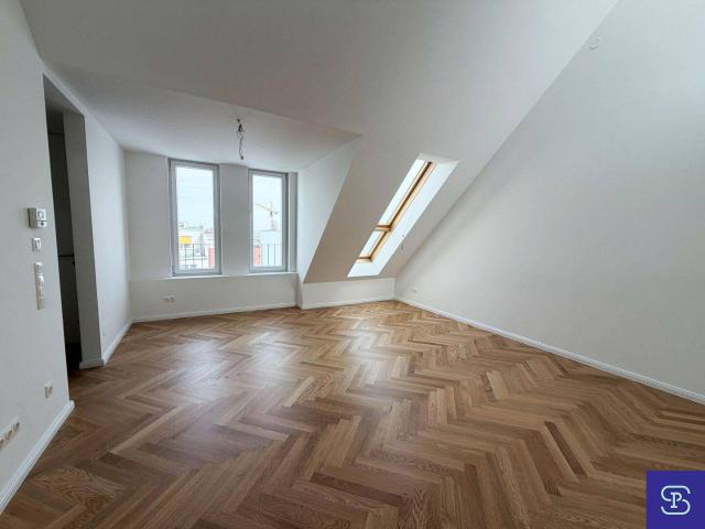 Moderne, sanierte 106m² DG Wohnung mit Terrasse und Klima 1150 Wien