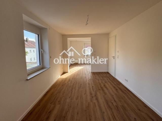 Moderne, sanierte 2,5 Zimmer Wohnung im EG in Augsburg Göggingen
