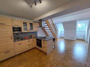 Moderne, sehr helle Loft Wohnung im Schloss Traunegg, ein Platz zum Träumen!