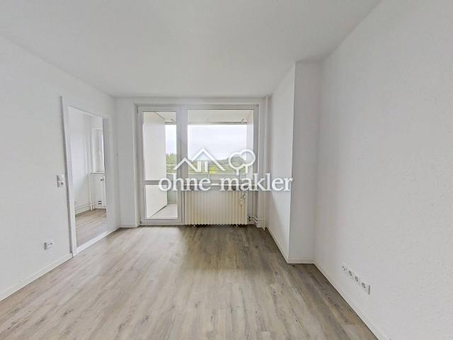 Moderne Single Wohnung mit BALKON und EBK