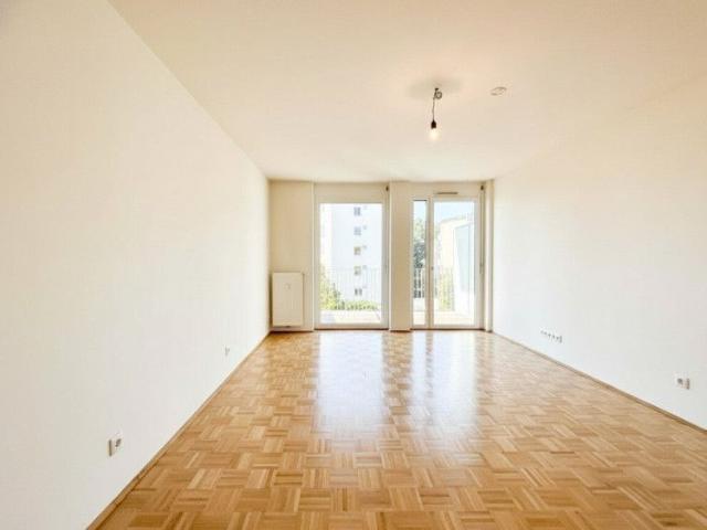 MODERNE SINGLE WOHNUNG I 32 M² I SONNIGER BALKON I RUHIGE HOFLAGE