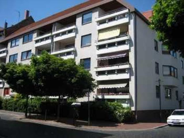 Moderne Singlewohnung mit Balkon, EBK und Bad.
