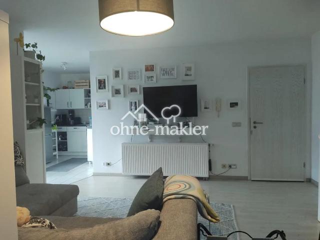 Moderne sonnige Wohnung mit Terrasse, Einbauküche & Stellplatz im Zentrum