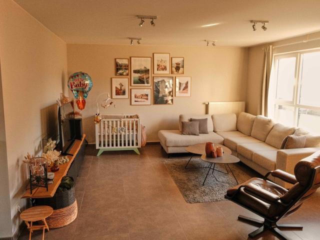 Moderne Triplex 170m2, 3 slpk, terras & garage Laarne