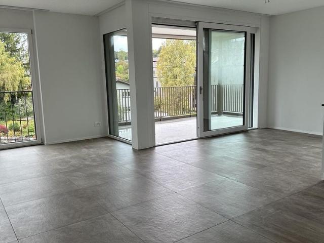Moderne und zentrale 4,5 Zimmerwohnung in Uetendorf inkl. EHP