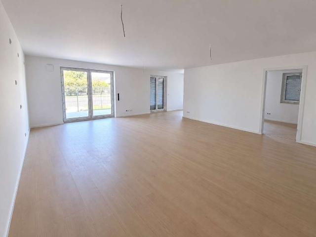 Moderne und Exklusive 3 Zimmer Wohnung mit Terrasse und EBK in Neuberg AE #6