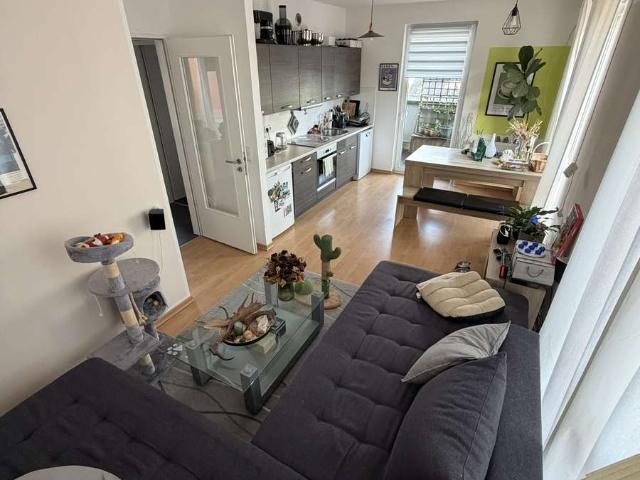 Moderne und funktionelle 3 Raum Wohnung mit Einbauküche in Kiel