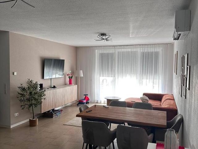 Moderne und gehobene Mietwohnung 3 Zimmer EG