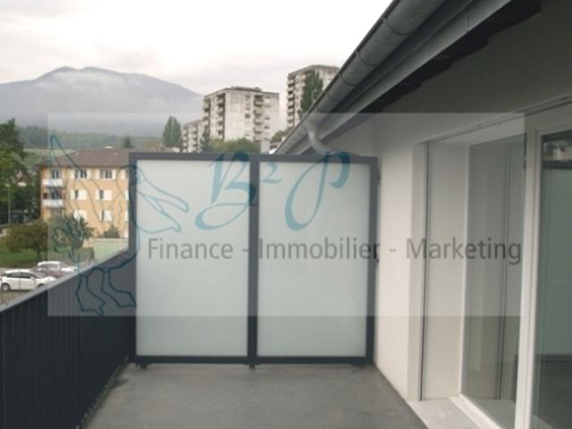 Moderne und geräumige 5 Zimmer Duplexwohnung in Boudry