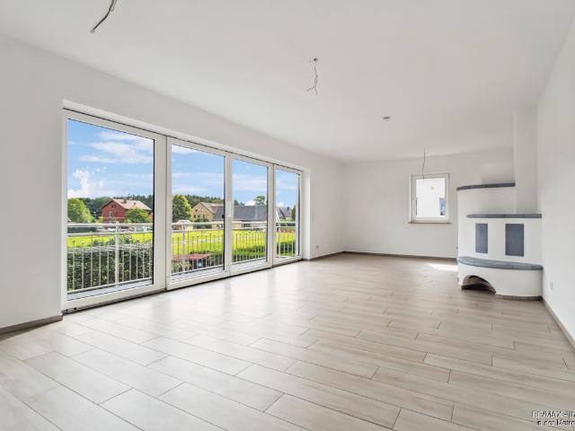 Moderne und großzügige Wohnung mit Einbauküche und Süd Balkon