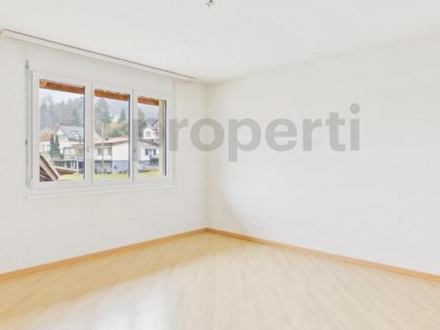 Moderne und helle 4.5 Zimmer Maisonette, in Teufenthal