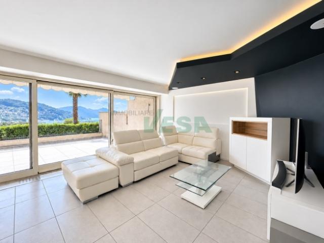 Moderne und helle 2 Zimmer Wohnung mit Seeblick und grosser Terrasse