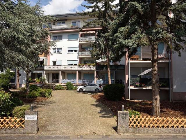Moderne und helle 2 Zimmerwohnung im Souterrain