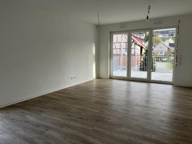 Moderne und helle Neubauwohnung in Schöntal Oberkessach !