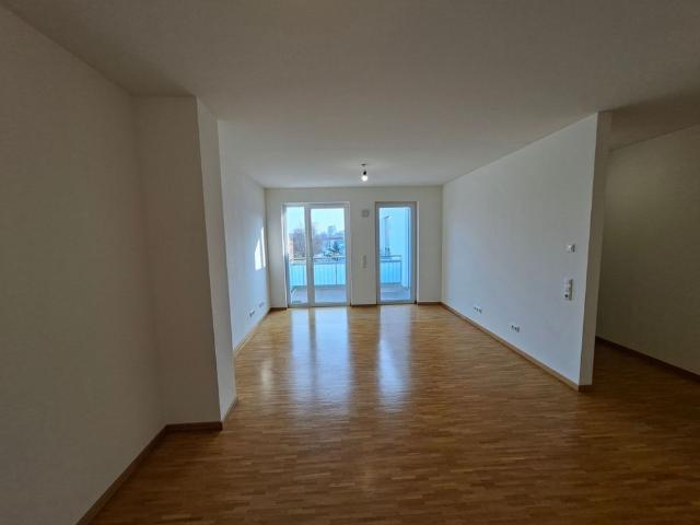 Moderne und Helle Neubau Wohnung mit Balkon in München Hasenbergl