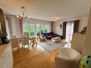 Moderne und hochwertige 4 Zimmer Wohnung in Eltville mit Garten, 2 Terrassen sowie TG Stellplatz