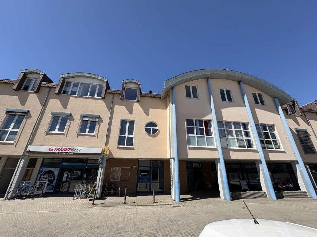 moderne und individuelle 4 Raumwohnung im 1.OG in zentraler Lage