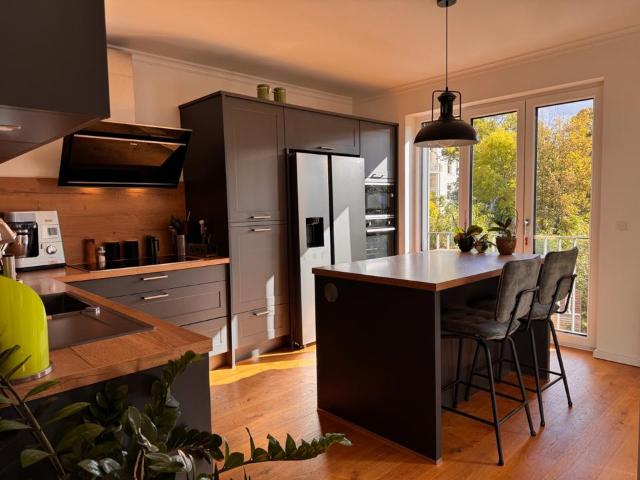 Moderne und komfortable Familienwohnung – mit 16 m² großem Südbal