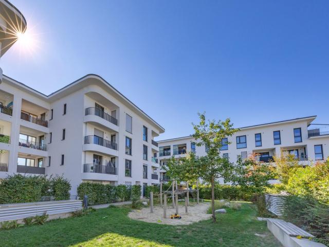 Moderne und neuwertige 4 Zimmer Wohnung in Gronsdorf