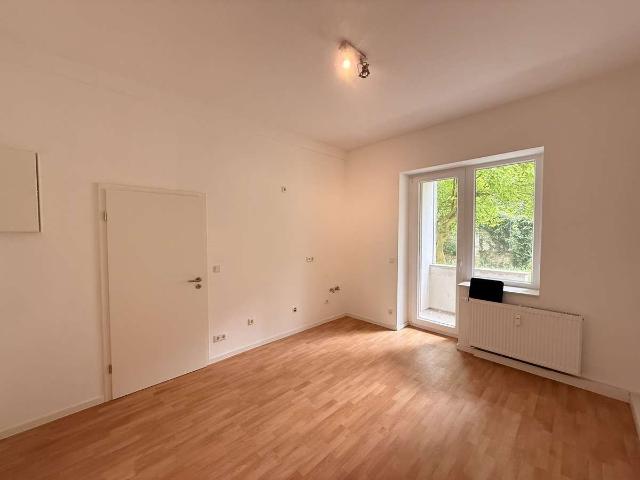 Moderne und renovierte 1,5 Raum Wohnung mit Balkon