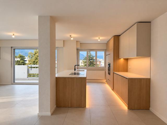 Moderne und renovierte 4,5 Zimmer Wohnung