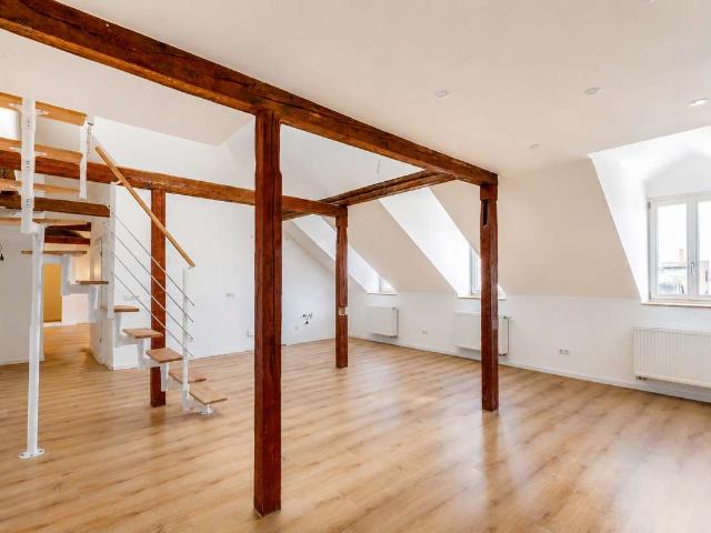Moderne und sanierte Altbauwohnung in Innenstadtlage