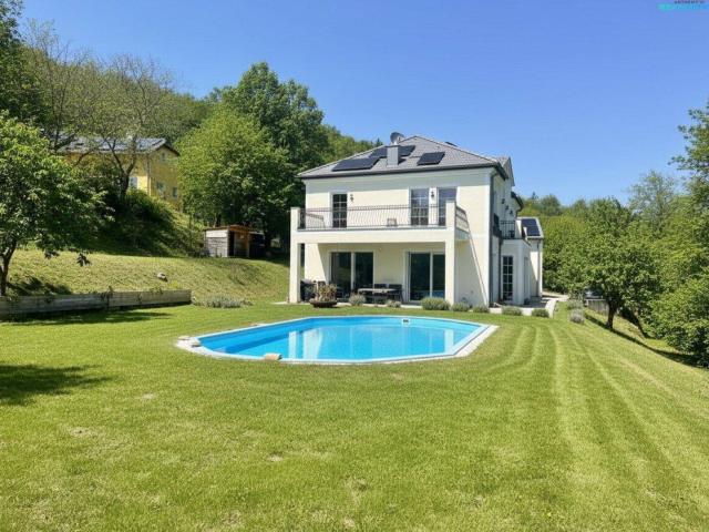 Moderne Villa in Neulengbach: 280m², 6 Zimmer, Garten, Terrassen, Garage, neuwertig!