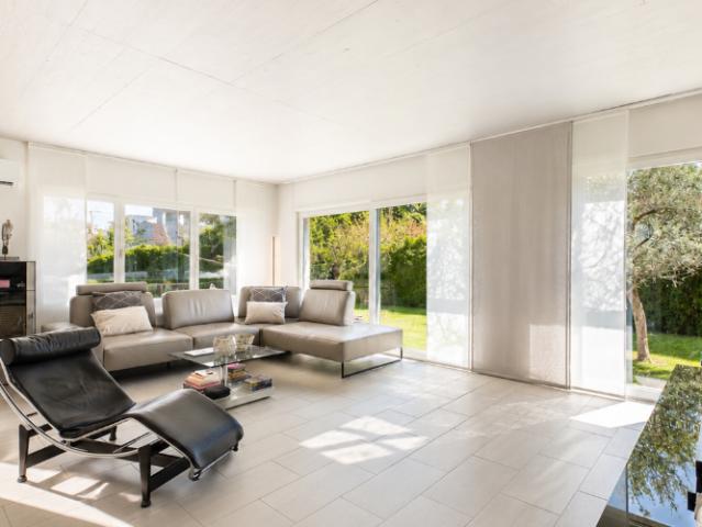 Moderne Villa in Ascona Grosszügige Räume, Garten und Terrassen