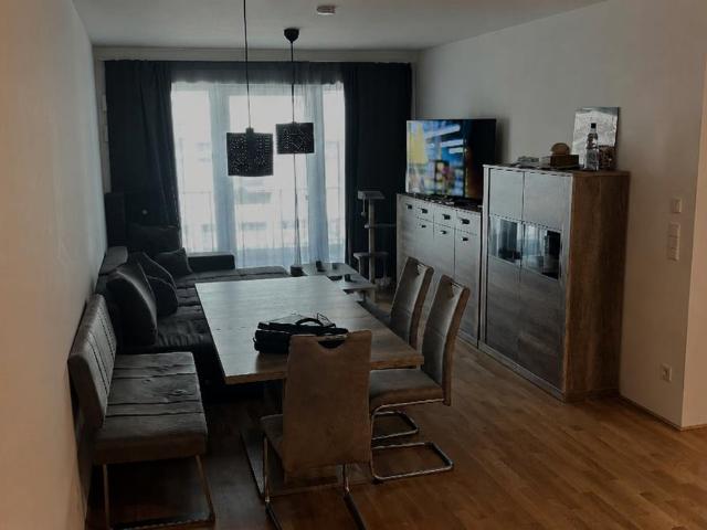 Moderne, voll möblierte 2 Zimmer Wohnung mit Balkon in Bremen Neu