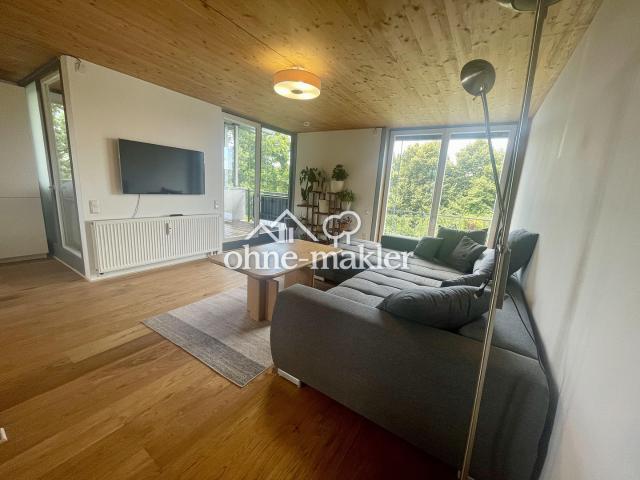Moderne, voll möblierte 3 Zimmer Wohnung mit Balkon & Carport in Ingolstadt West