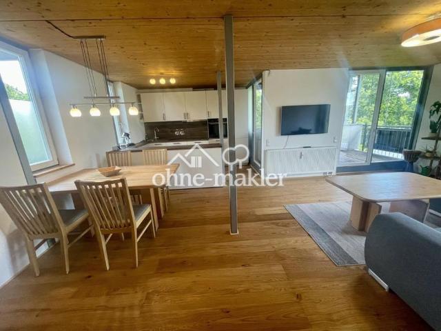 Moderne, voll möblierte 3 Zimmer Wohnung mit Balkon & Carport in Ingolstadt West