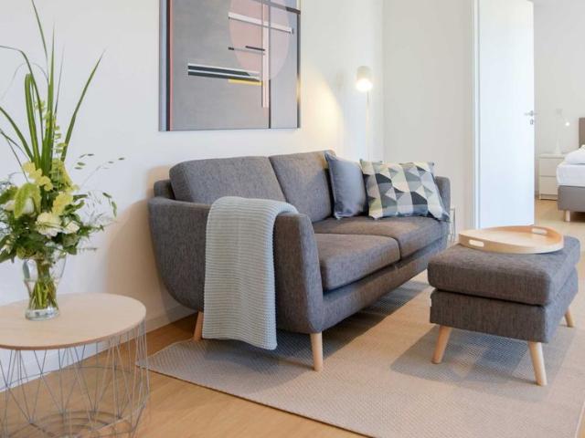 Moderne, vollausgestattete 2 Zimmer Wohnung in verkehrsgünstiger Lage