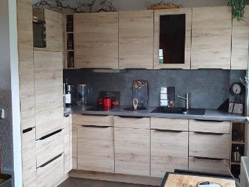 Moderne Whg. im 1.OG + Balkon + EBK Abkauf Vormieter mÃ¶gli